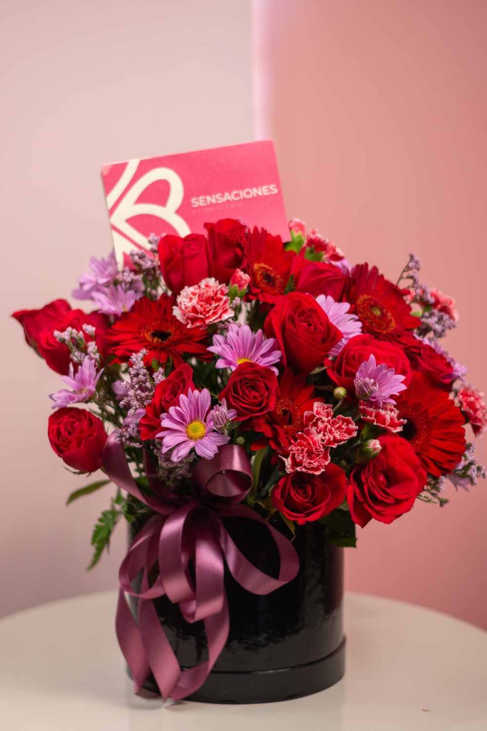 Caja de 12 rosas y 12 gerberas