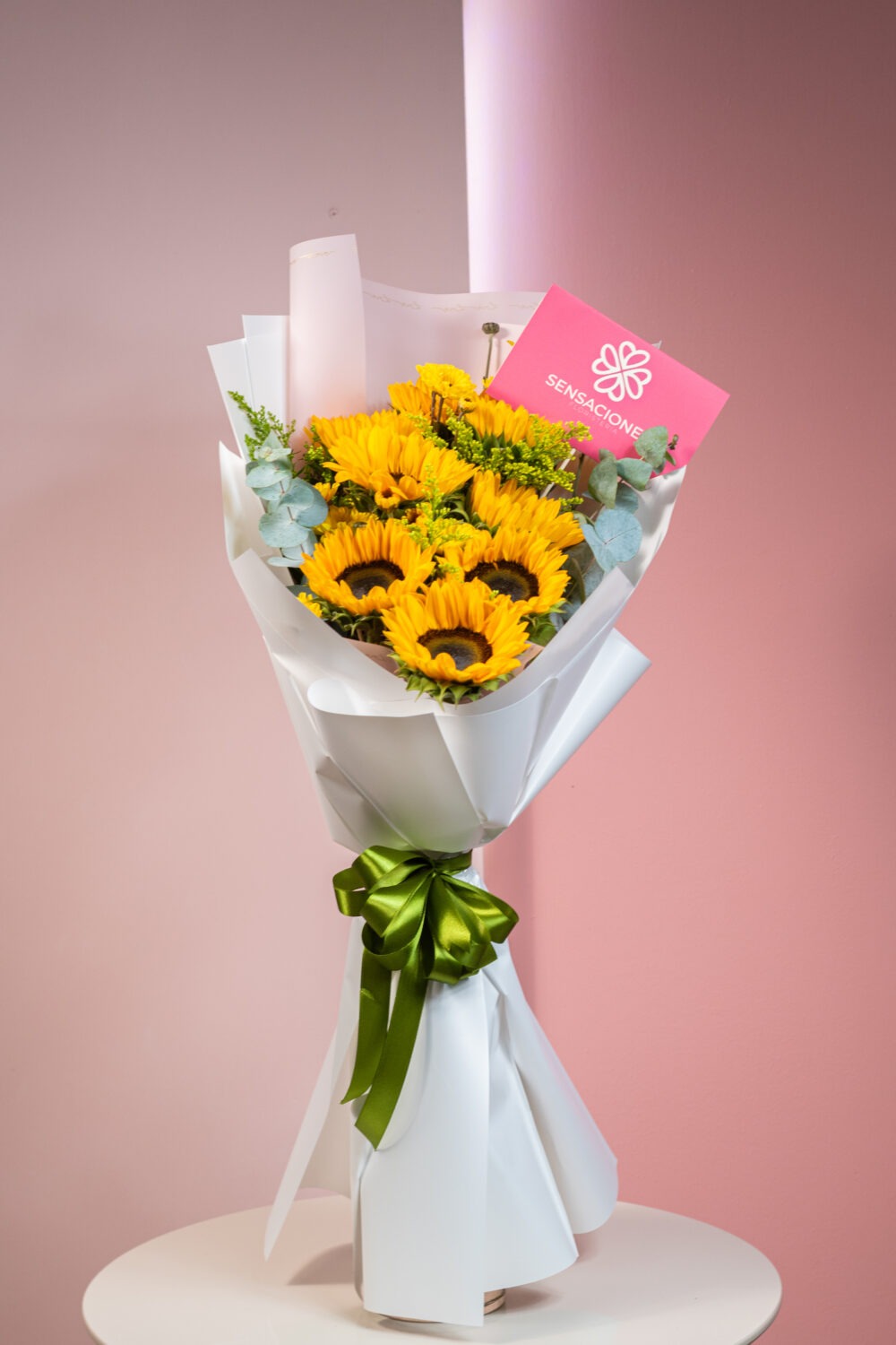 Ramo de 6 Girasoles con limonium - Imagen 4