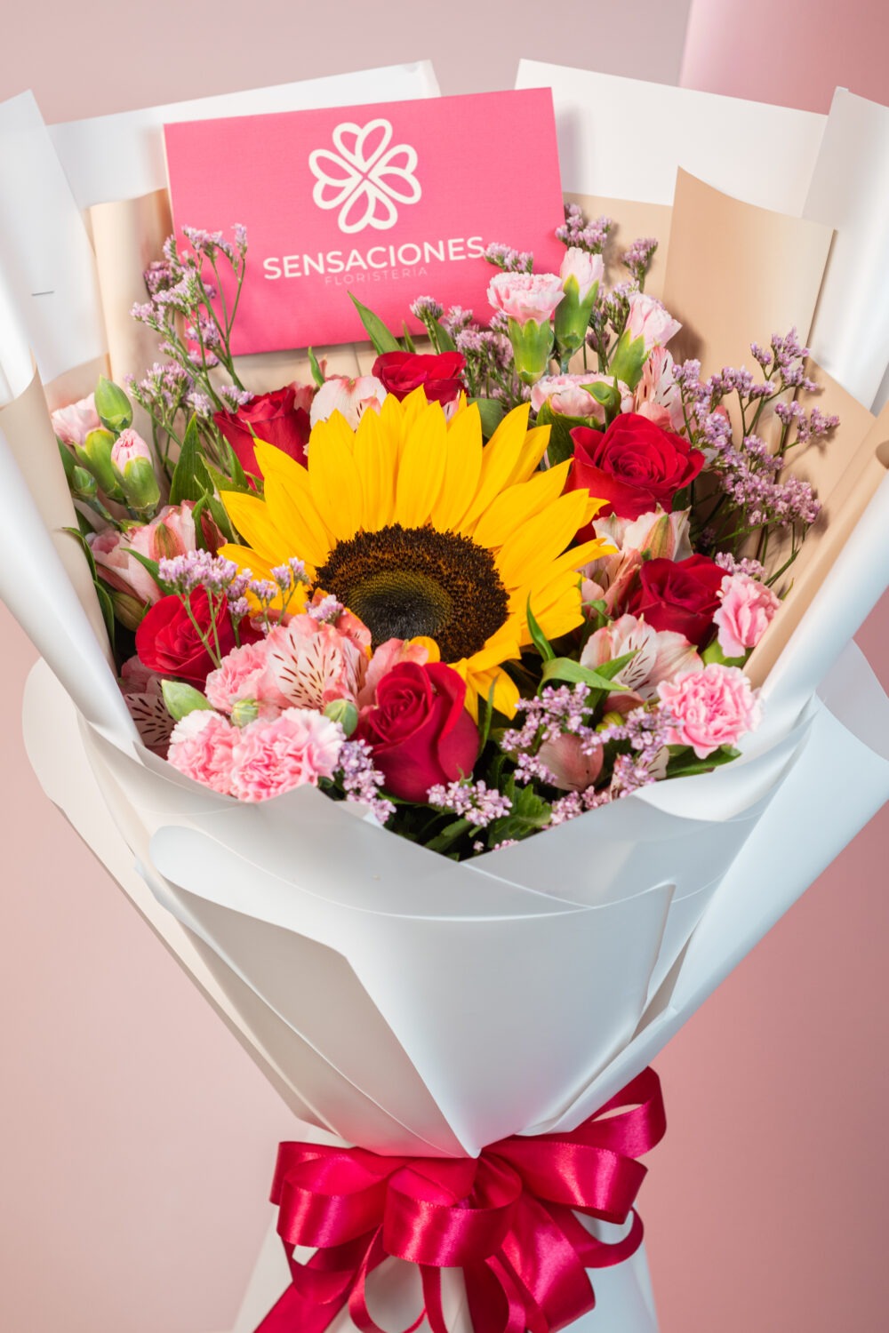 Ramo de Rosas con Girasol - Imagen 6