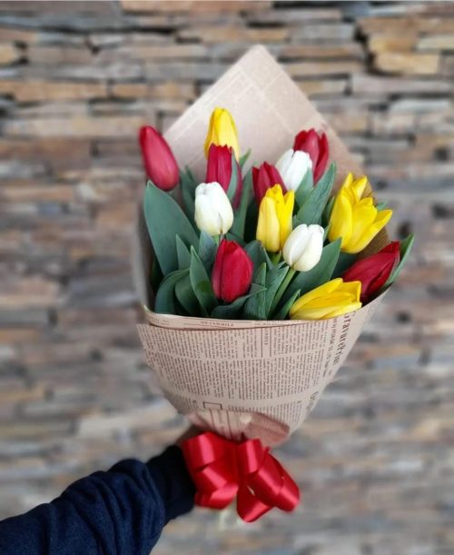 Ramo de 15 tulipanes