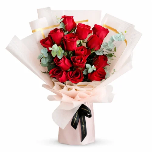14 rosas con eucalipto de complemento