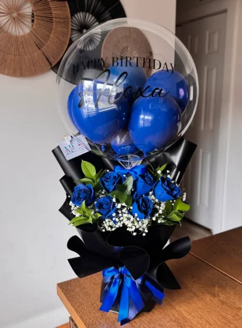 rosas azules y globo